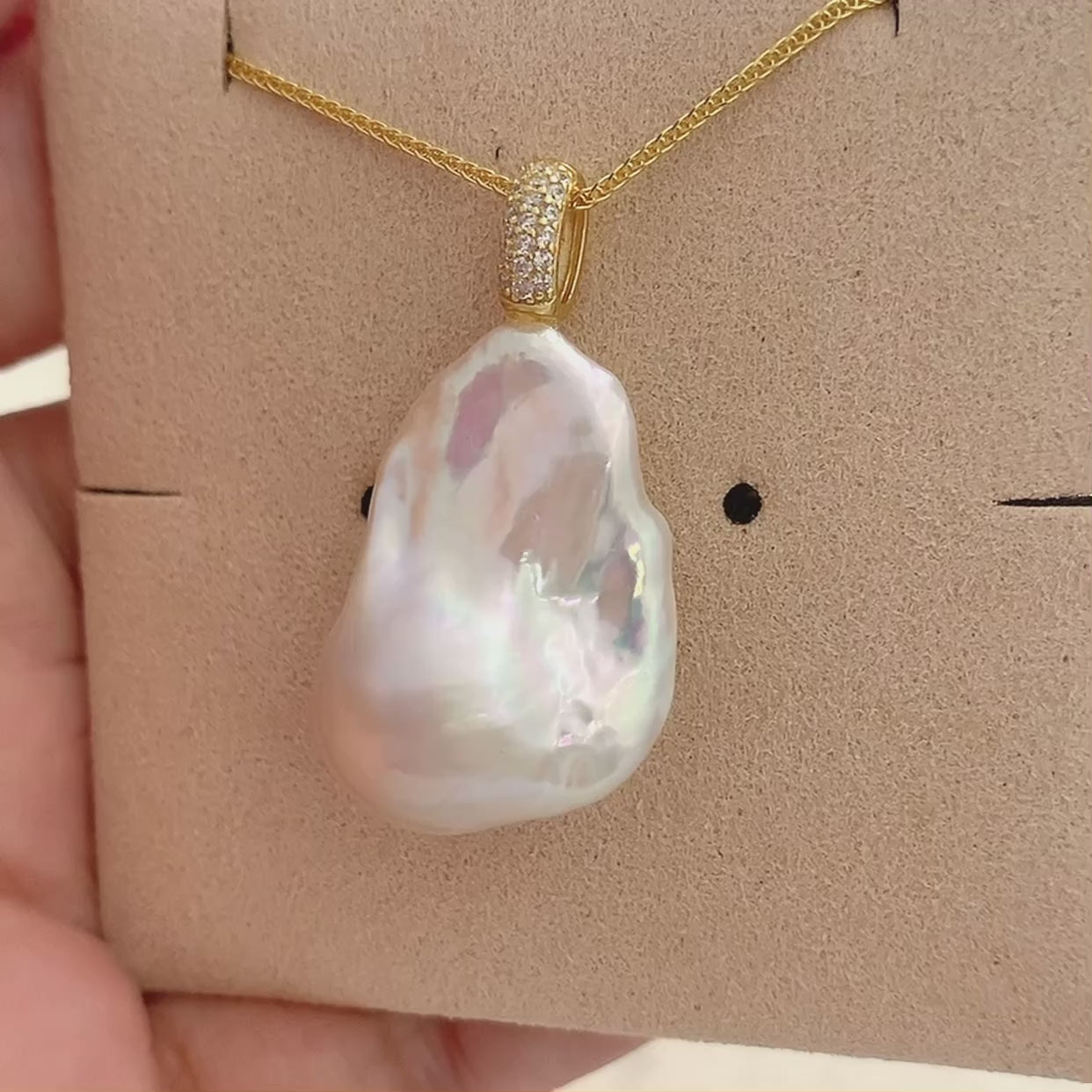 Handmade freshwater baroque pearl pendant necklace